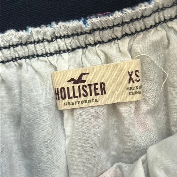 Hollister Black and Blue Bubble Mini Skirt - Picture 2 of 3